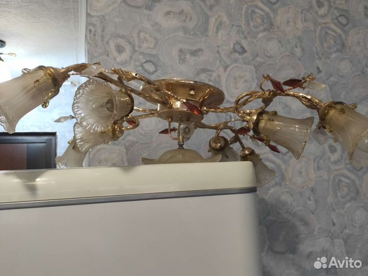 Люстра потолочная бу