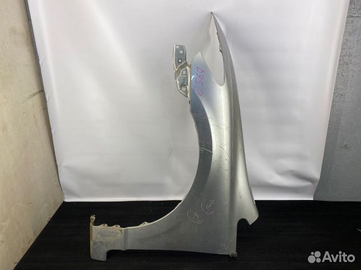 Переднее Левое Крыло на Honda Civic 4D 2005-2011