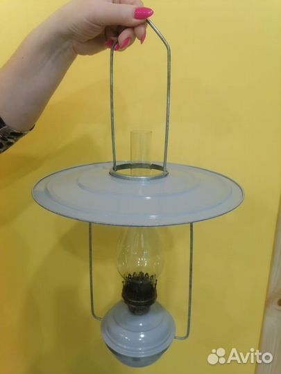 Керосиновая лампа старинная