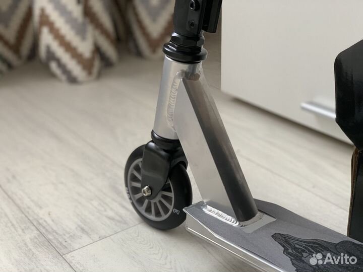 Трюковый самокат tm scooter новый