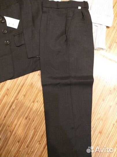 Костюм классический на мальчика 4 предмета