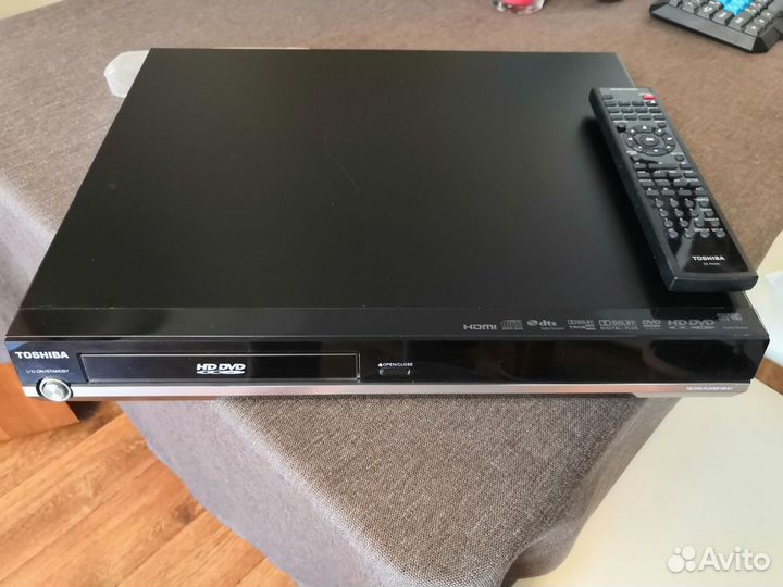 Продаю DVD - HD проигрыватель Toshiba HD-E1KR
