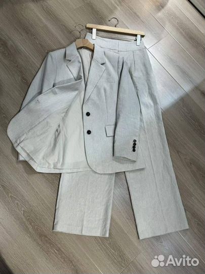 Brunello Cucinelli костюм женский лен