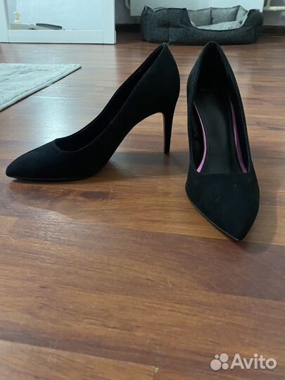 Туфли женские 39 размер на каблуке
