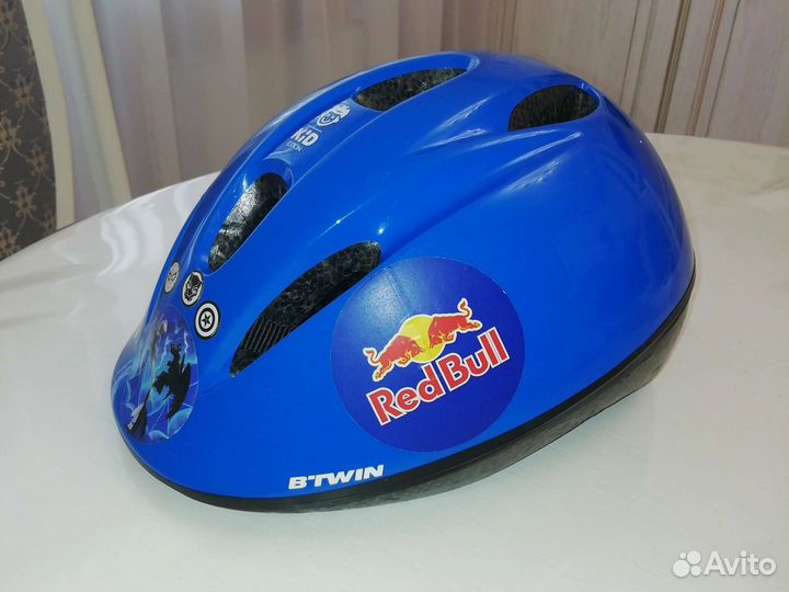 Детский велошлем btwin KH 300 и набор защиты Oxelo