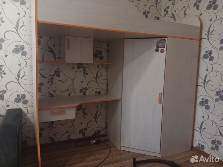 Кровать чердак