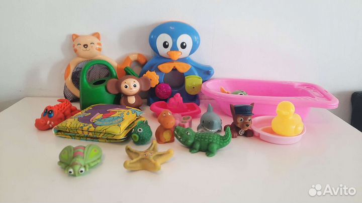 Развивающие игрушки, погремушка, грызунки, кубики