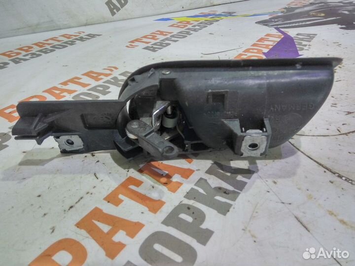 Фольксваген Ручка внутренняя задней двери Прав