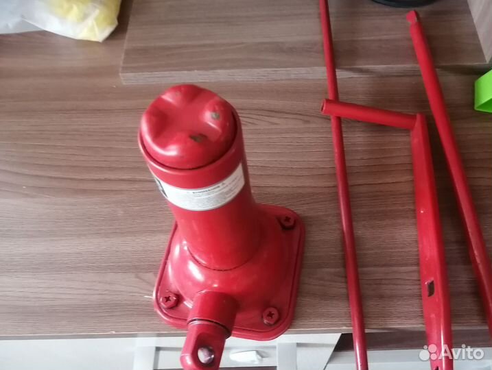 Домкрат механический