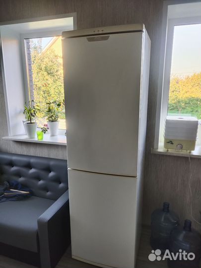 Холодильник бу 2метра