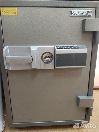 Продам сейф