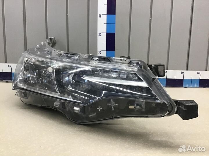 Фара правая Toyota Corolla E18 2013-2018