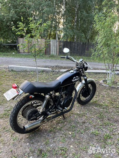 Продам yamaha SR400