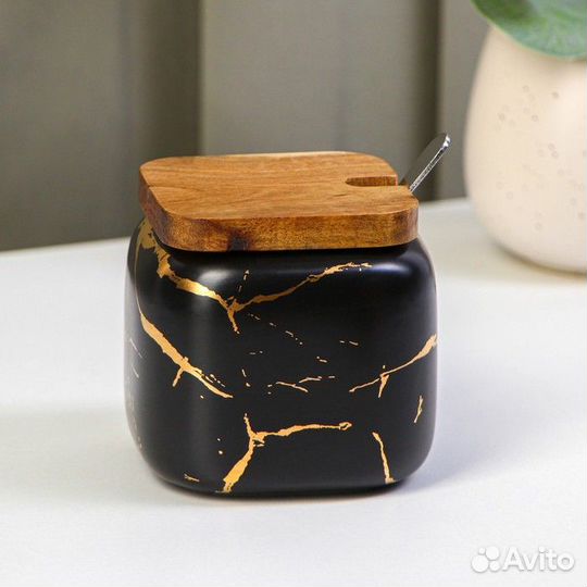 Набор банок керамических с ложками на деревянной п