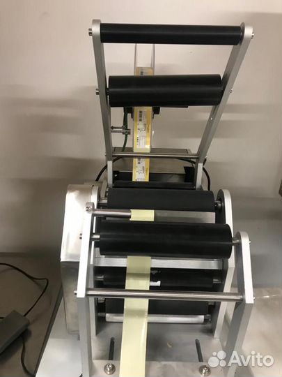 Этикетировщик полуавтоматического типа