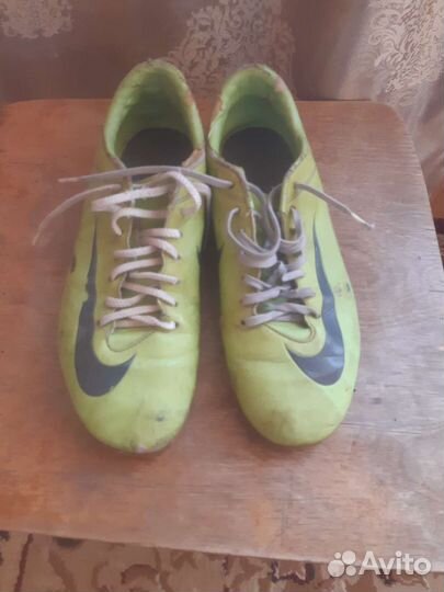Футзалки Nike Mercurial