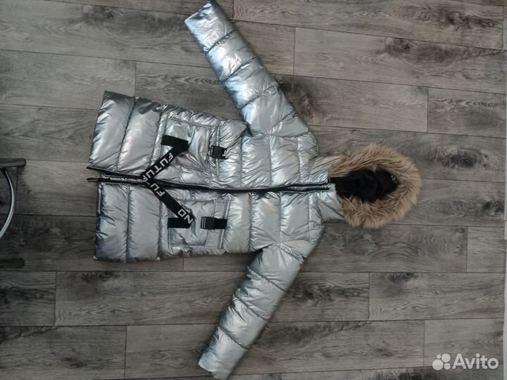 Зимняя куртка для девочки