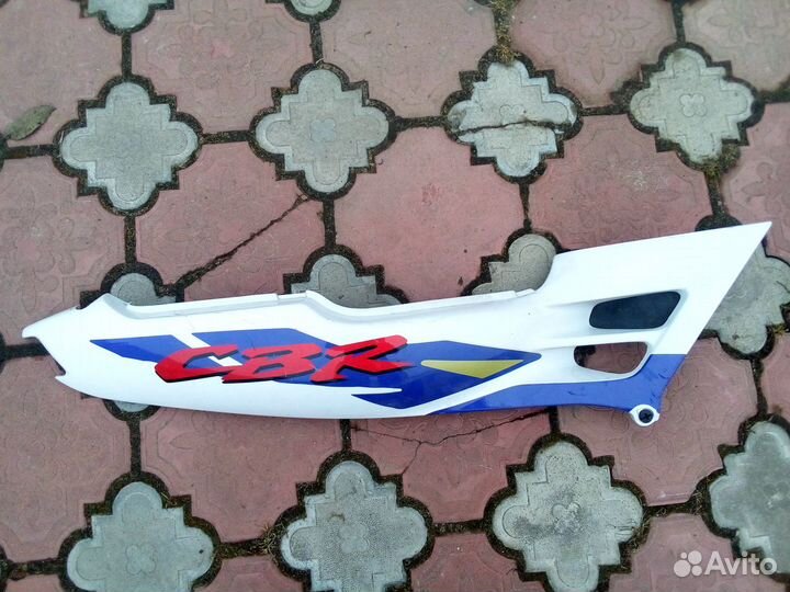 Пластик правый задний honda cbr600 cbr 600 f3 1996