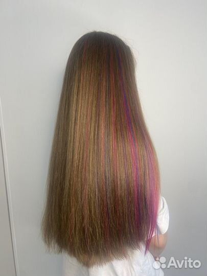 Наращивание волос, цветных прядей