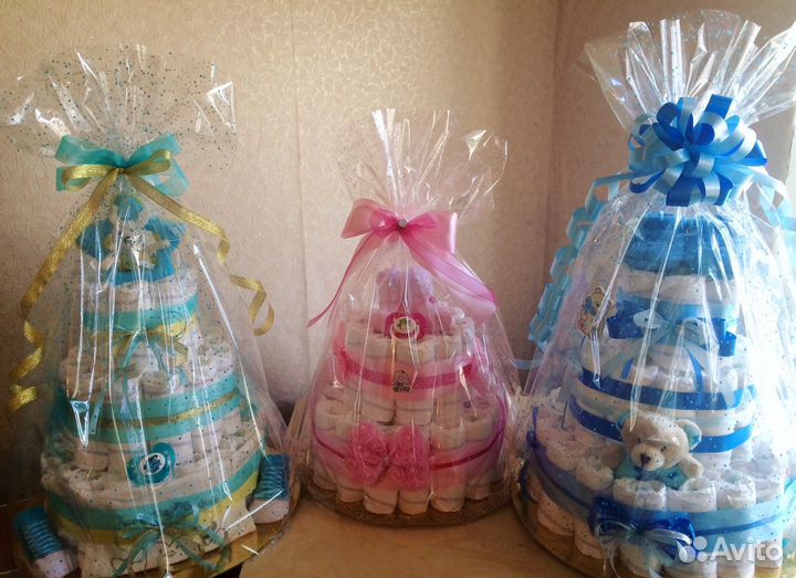 Подарок малышам- Торт из памперсов