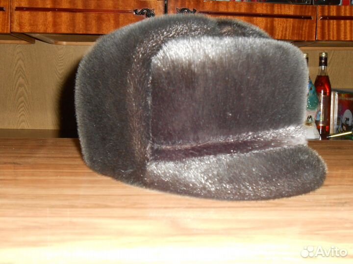 Продается мужская шапка зимняя