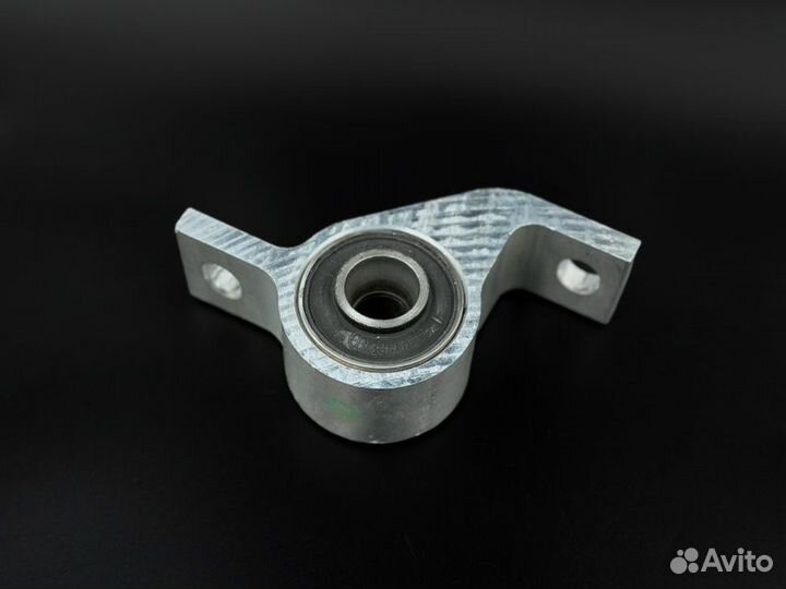 Сайлентблок гелевый переднего рычага Subaru