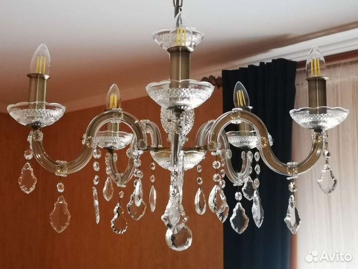 Люстра хрустальная