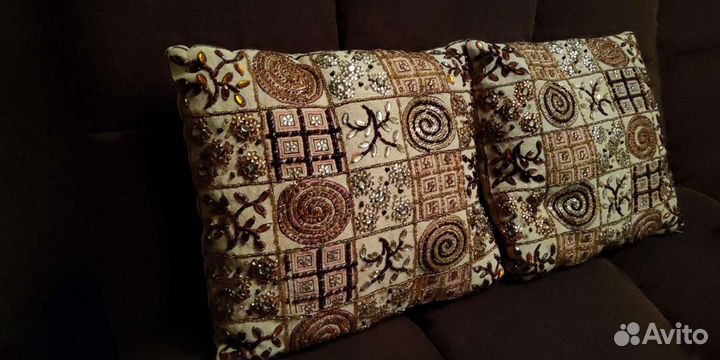 Подушки блестящие ручная работа