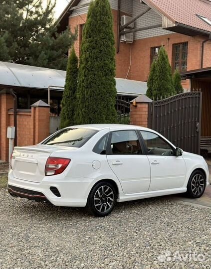 LADA Granta 1.6 МТ, 2019, 112 000 км