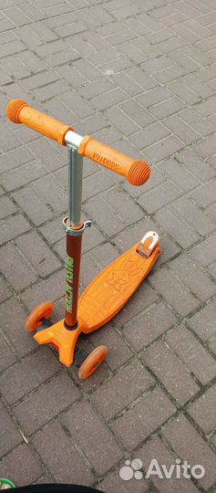 Самокат детский трехколесный