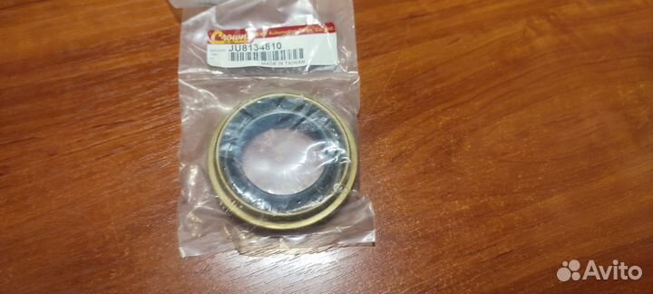 Сальник хвостовика заднего моста ChryslerJ8134810