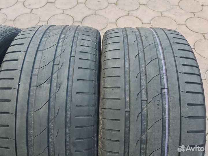 Nokian Tyres Hakka Black SUV 295/35 R21 107Y