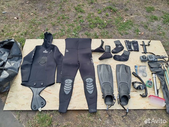 Гидрокостюм