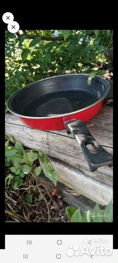 Сковорода с крышкой и чаплей