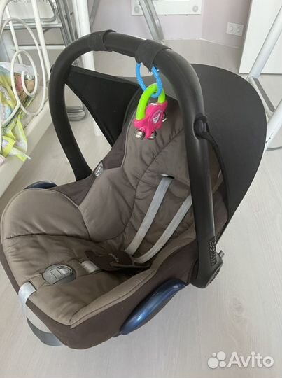 Автокресло люлька maxi cosi и база isofix