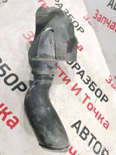 Патрубок воздушного фильтра Porsche Cayenne 958