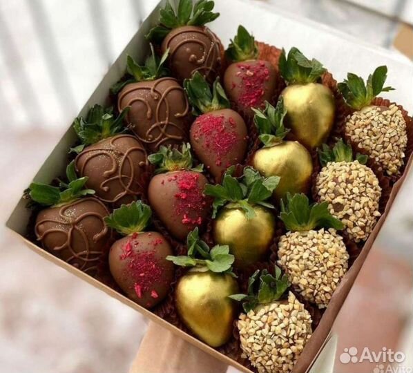 Клубника в бельгийском шоколаде букеты