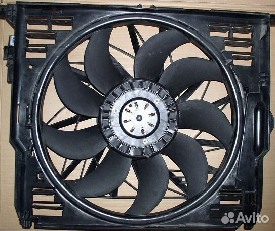 Вентилятор охлаждения бмв ф01 ф02 BMW F01 F02