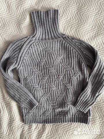 Свитер женский