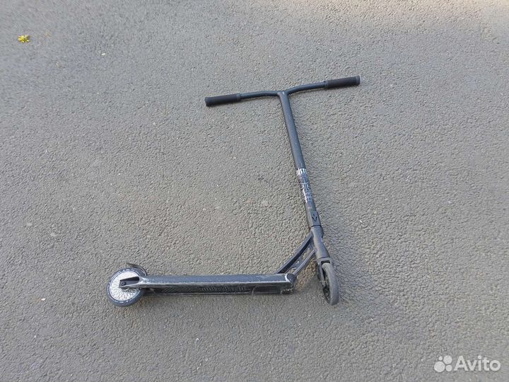 Самокат трюковой