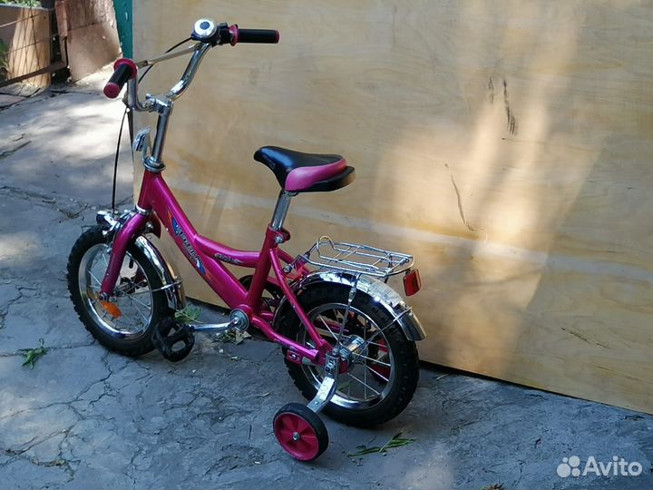 Детский велосипед четырехколесный