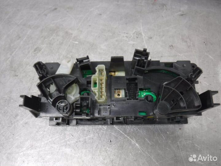 Блок управления отопителем Peugeot 207 ET3J4 2008