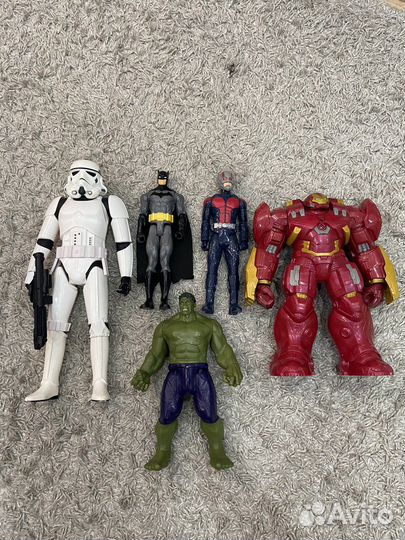 Игрушки фигурки машинки