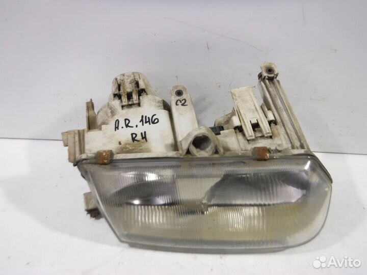 Фара правая Alfa Romeo 146
