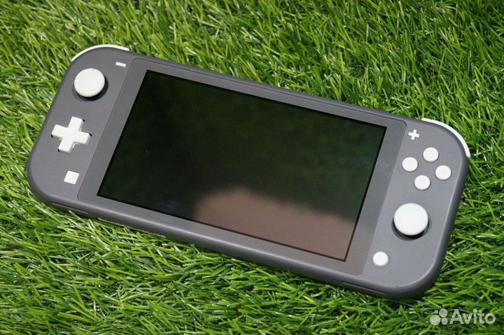 Nintendo Switch Lite 64 гб + чехол