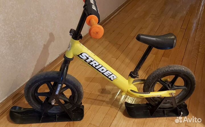 Беговел снегокат strider с лыжами