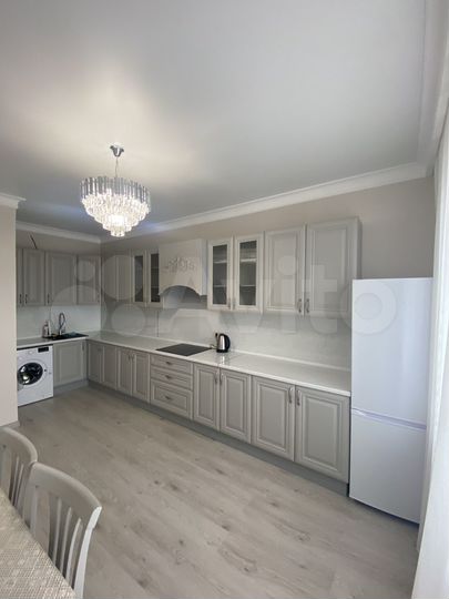 2-к. квартира, 70 м², 12/17 эт.