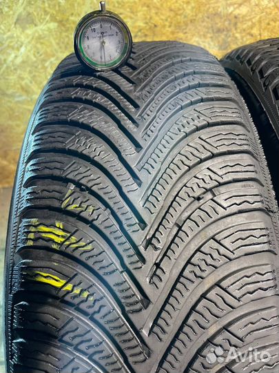 Michelin Alpin 5 215/65 R17