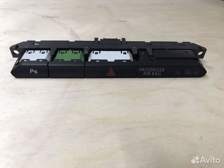Блок кнопок 3G0927132A Passat B8