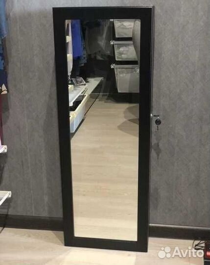 Зеркало-шкаф тайник